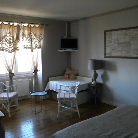 Gasthuis Et D'hotes Du Domaine Du Val Bruant 3*