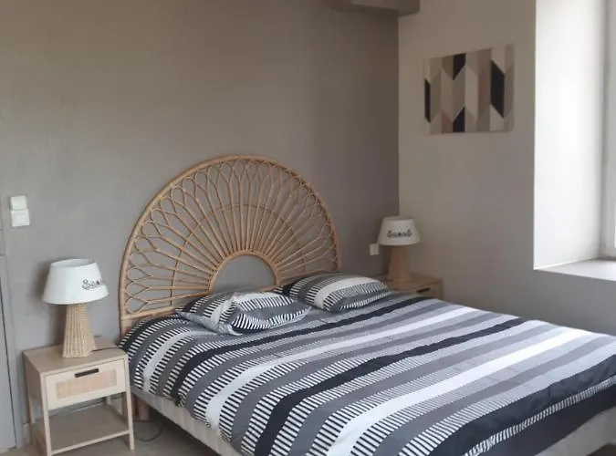 Konukevi Et D'hotes Du Domaine Du Val Bruant 3*