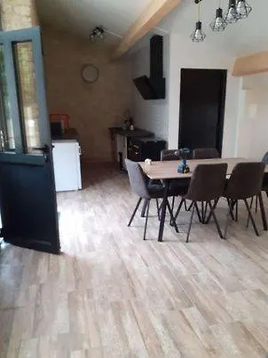 Et D'hotes Du Domaine Du Val Bruant Konukevi