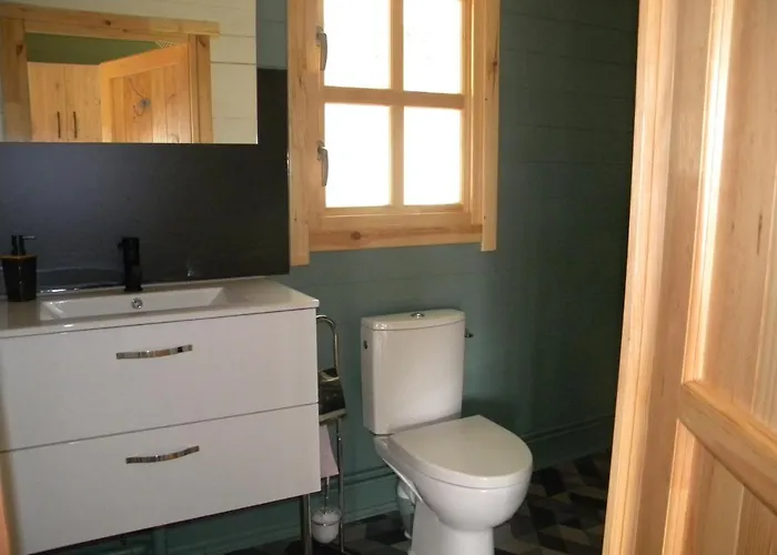 Konukevi Et D'hotes Du Domaine Du Val Bruant